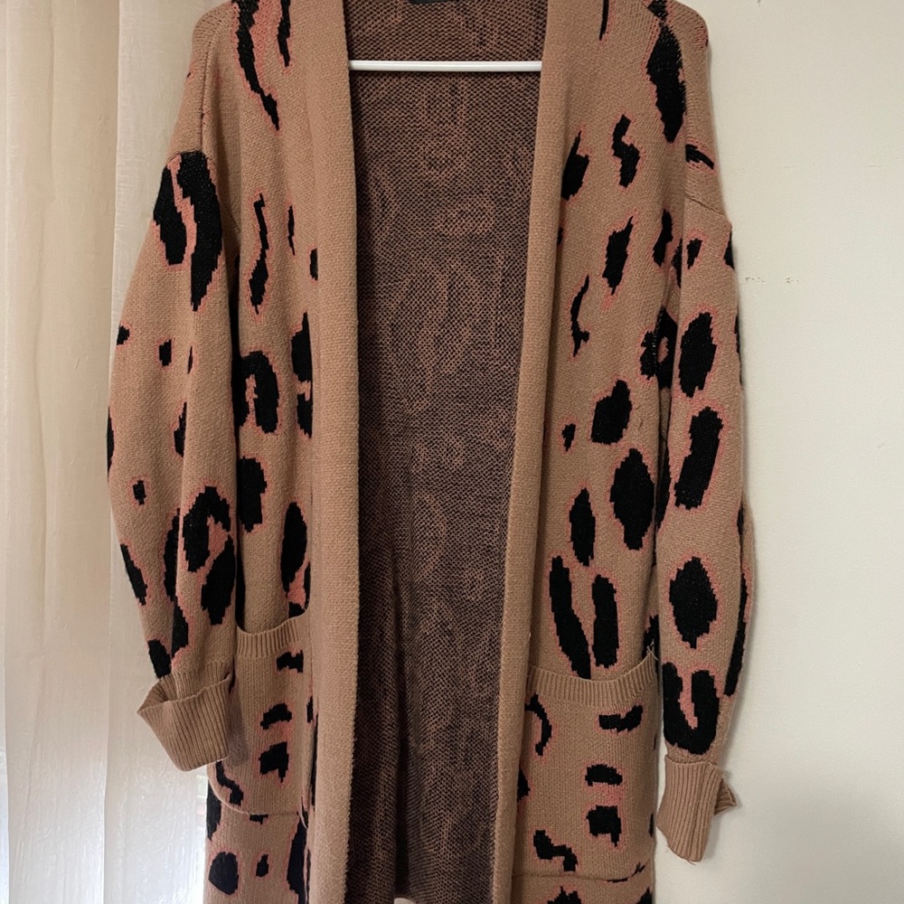 Chic Leopard Print Cardigan Sweater
